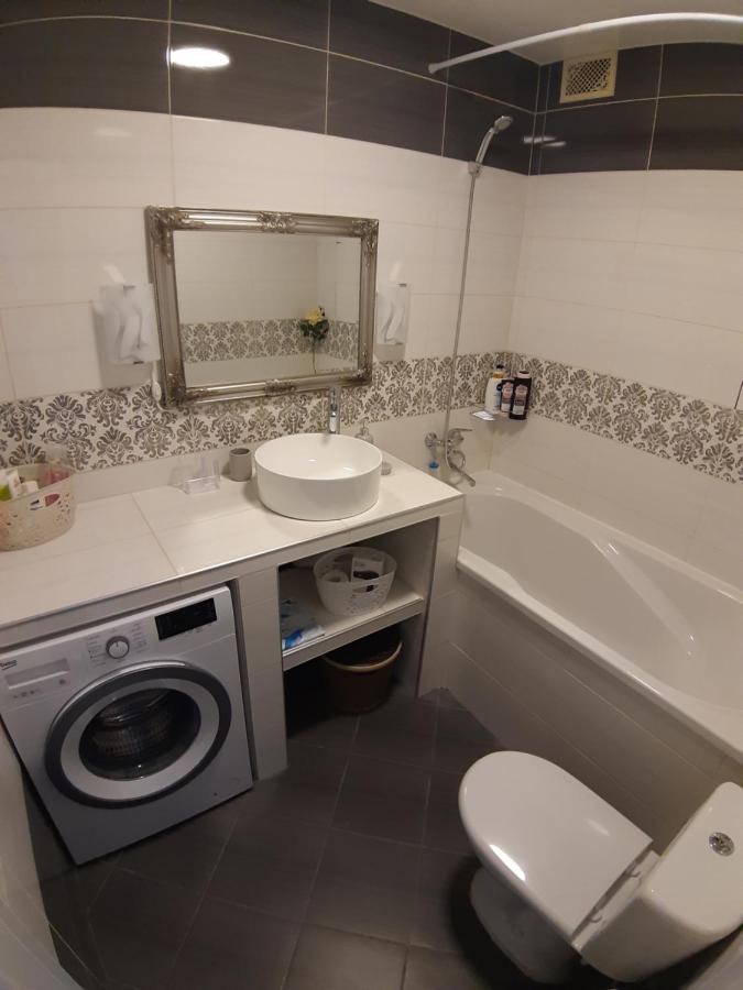 Appartment New In Center Mohiliv Kültér fotó