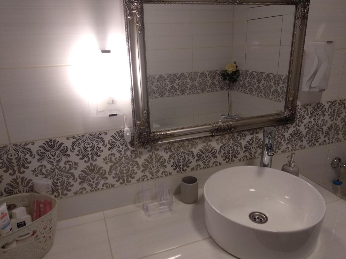 Appartment New In Center Mohiliv Kültér fotó